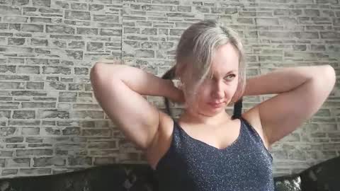 Snapshot of edithmanning chatting on March 5, 2025, 8:10 am edithmanning online show from March 5, 2025, 8:10 am