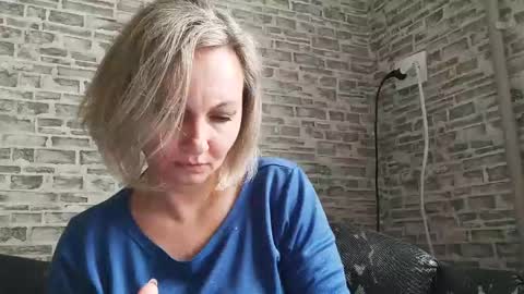 Snapshot of edithmanning chatting on March 6, 2025, 9:36 am edithmanning online show from March 6, 2025, 9:36 am