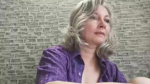 Snapshot of edithmanning chatting on September 23, 2025, 5:32 am edithmanning online show from September 23, 2025, 5:32 am