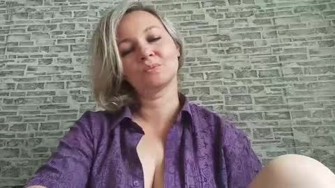 Snapshot of edithmanning chatting on September 26, 2025, 6:06 am edithmanning online show from September 26, 2025, 6:06 am