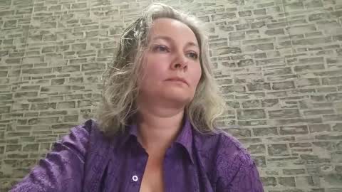 Snapshot of edithmanning chatting on October 1, 2025, 5:35 am edithmanning online show from October 1, 2025, 5:35 am