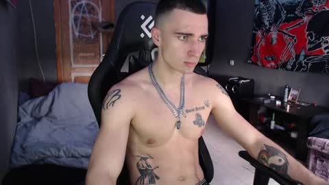 Eduar online show from September 23, 2025, 7:33 am