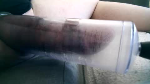 eduardo8inch online show from November 10, 2025, 9:36 pm