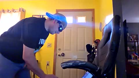 Snapshot of edwardaims_2please chatting on November 7, 2025, 3:56 pm edwardaims_2please online show from November 7, 2025, 3:56 pm