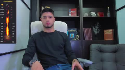 Snapshot of edwardross_ chatting on January 17, 2025, 11:38 am Edward Ross online show from January 17, 2025, 11:38 am