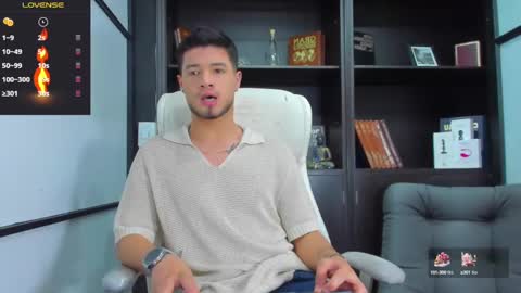 Snapshot of edwardross_ chatting on February 21, 2025, 6:59 pm Edward Ross online show from February 21, 2025, 6:59 pm