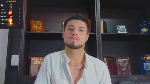 Snapshot of edwardross_ chatting on September 13, 2025, 8:19 pm Edward Ross online show from September 13, 2025, 8:19 pm