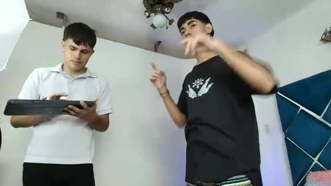 Edwin online show from May 19, 2026, 1:06 pm