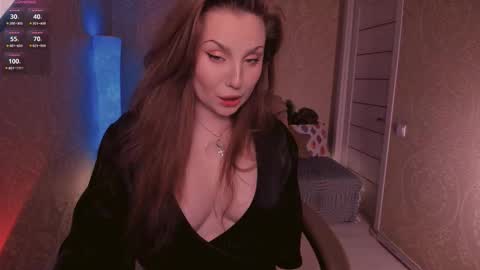 eesmaaarr online show from September 14, 2025, 10:09 pm