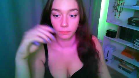 effie_balconii online show from October 31, 2025, 1:45 pm
