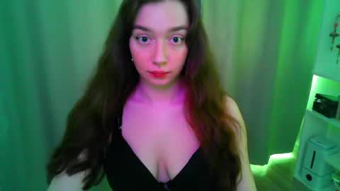 effie_balconii online show from May 4, 2026, 11:28 am