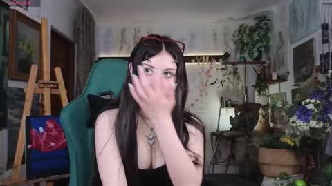 Snapshot of effiemeowley chatting on May 30, 2026, 8:00 am effiemeowley online show from May 30, 2026, 8:00 am