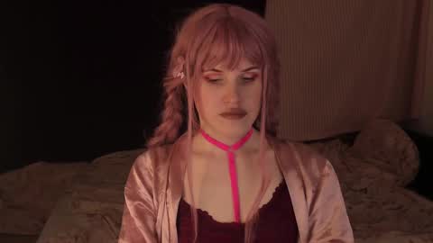 Effie Mur online show from December 15, 2024, 4:04 pm