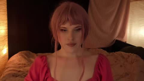 Effie Mur online show from March 1, 2025, 7:04 pm