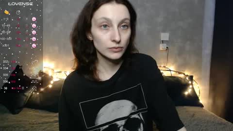 Snapshot of effy_gray chatting on February 16, 2025, 9:59 am Anna online show from February 16, 2025, 9:59 am