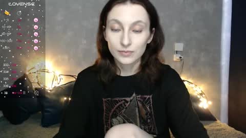 Snapshot of effy_gray chatting on February 24, 2025, 6:16 am Anna online show from February 24, 2025, 6:16 am