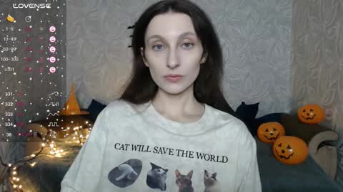 Snapshot of effy_gray chatting on October 28, 2025, 7:23 am Anna online show from October 28, 2025, 7:23 am