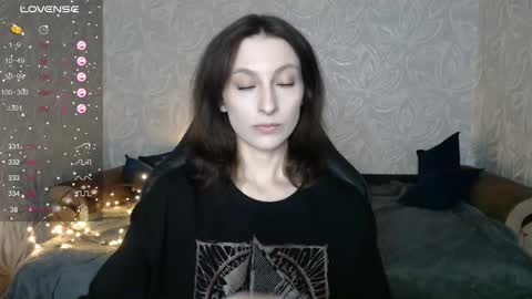 Anna online show from November 3, 2025, 11:15 pm