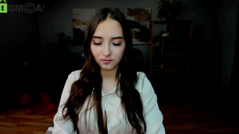 Effy Royse online show from March 9, 2026, 6:39 am