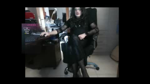 Snapshot of efi_crossou chatting on January 18, 2026, 11:08 pm efi_crossou online show from January 18, 2026, 11:08 pm