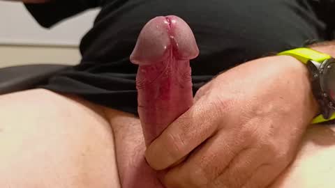 efravaroix online show from November 28, 2025, 9:06 pm