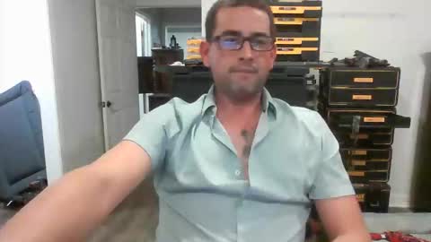 SilverBulture online show from April 15, 2026, 12:12 pm