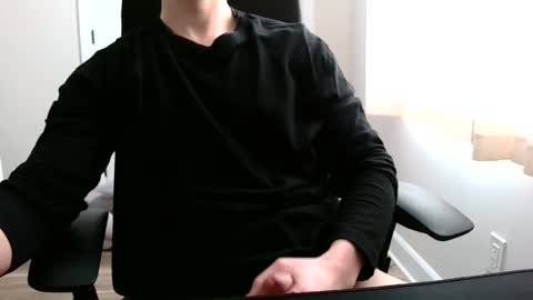 ehhchris online show from February 6, 2025, 5:51 pm