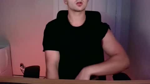 ehhchris online show from November 5, 2025, 2:11 am