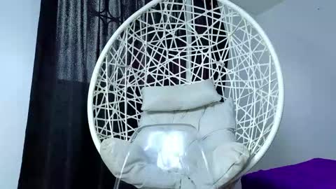 eimy__cute online show from November 13, 2025, 4:17 pm