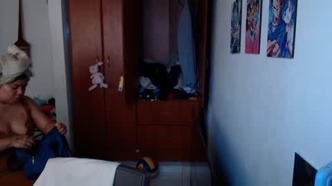 Snapshot of eimy_saenzz chatting on March 1, 2026, 2:08 pm eimy_saenzz online show from March 1, 2026, 2:08 pm