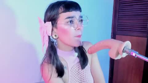 Snapshot of eimy_salome15 chatting on April 16, 2026, 9:39 pm eimy_salome15 online show from April 16, 2026, 9:39 pm