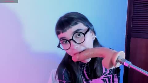 Snapshot of eimy_salome15 chatting on April 18, 2026, 7:07 pm eimy_salome15 online show from April 18, 2026, 7:07 pm