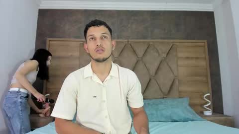 YG COUPLE online show from January 17, 2026, 8:01 pm