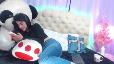 eimyy_rouse online show from January 14, 2026, 9:42 pm