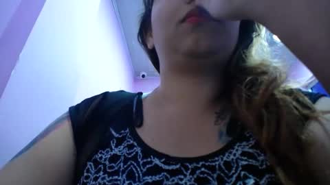 Snapshot of eireneninon chatting on December 5, 2024, 12:41 am Eirene online show from December 5, 2024, 12:41 am