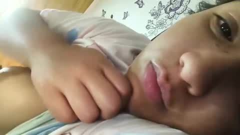 Snapshot of eireneninon chatting on October 27, 2025, 5:55 am Eirene online show from October 27, 2025, 5:55 am