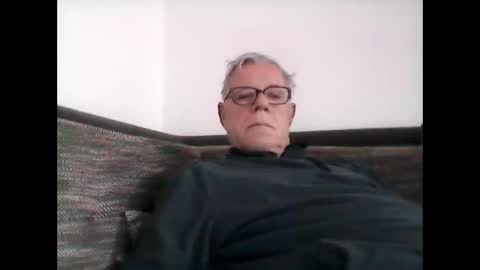 eisbaer1957 online show from December 15, 2024, 8:52 am