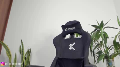 EITHAN CONOR online show from September 13, 2025, 2:11 am