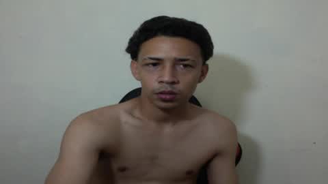 Instagram BelowAbajo online show from April 17, 2026, 2:58 am