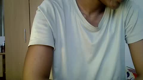 petite online show from December 8, 2024, 8:20 am