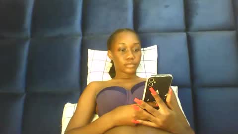 petite online show from February 18, 2026, 9:11 pm