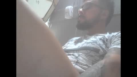 el_principe_veryhot online show from October 29, 2025, 5:20 am