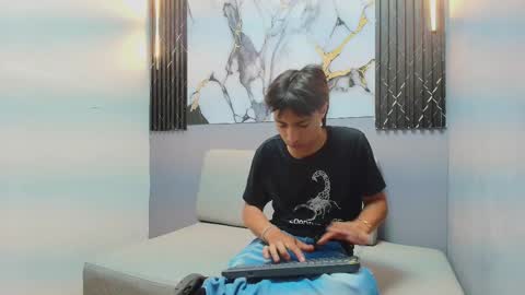 EL RAYOO online show from October 15, 2025, 3:39 am
