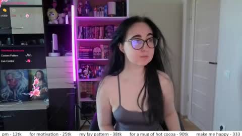 If you like it when I meow give me a thumbs up online show from June 29, 2026, 1:55 pm
