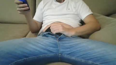 el_taringuero online show from March 10, 2025, 3:23 am