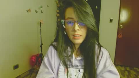 Snapshot of ela_3611 chatting on November 30, 2025, 11:20 pm ela_3611 online show from November 30, 2025, 11:20 pm