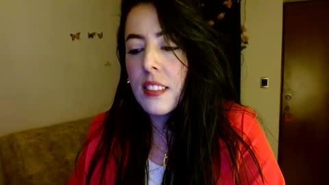 ela_3611 online show from May 27, 2026, 2:52 am