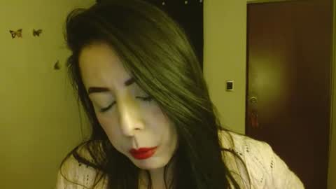 ela_3611 online show from June 25, 2026, 4:56 am