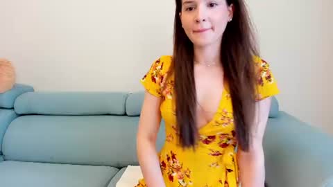 Snapshot of elaanna chatting on June 24, 2026, 7:51 am Ela online show from June 24, 2026, 7:51 am