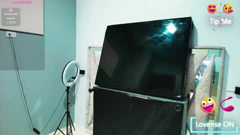 elaine87_ online show from November 2, 2025, 10:56 pm